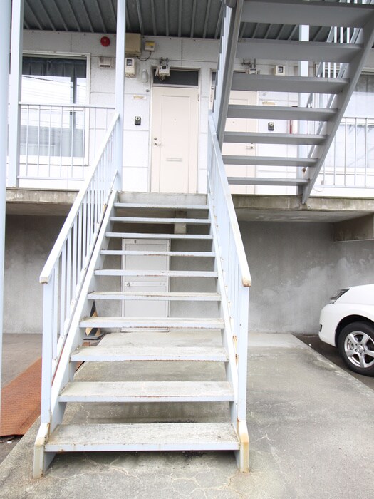 スリーオークスⅠの物件外観写真