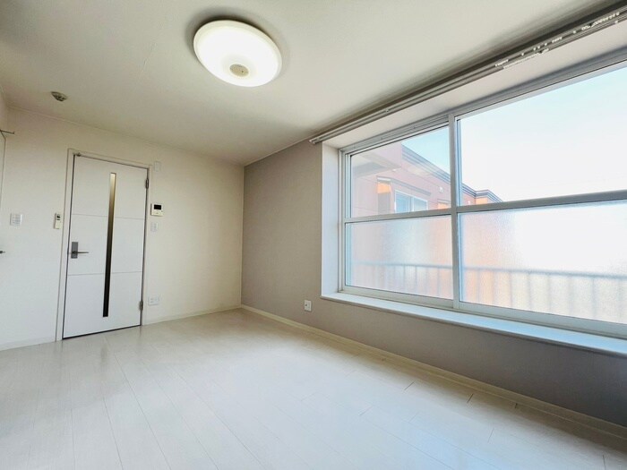メープルシティの物件内観写真