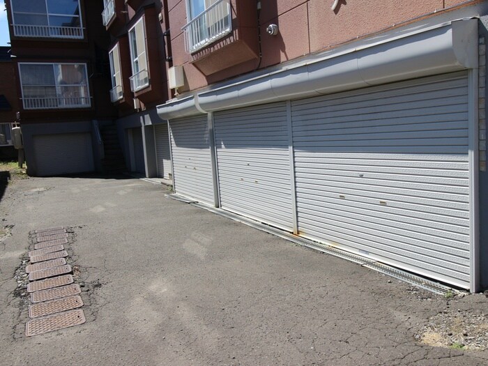 メープルシティの物件外観写真