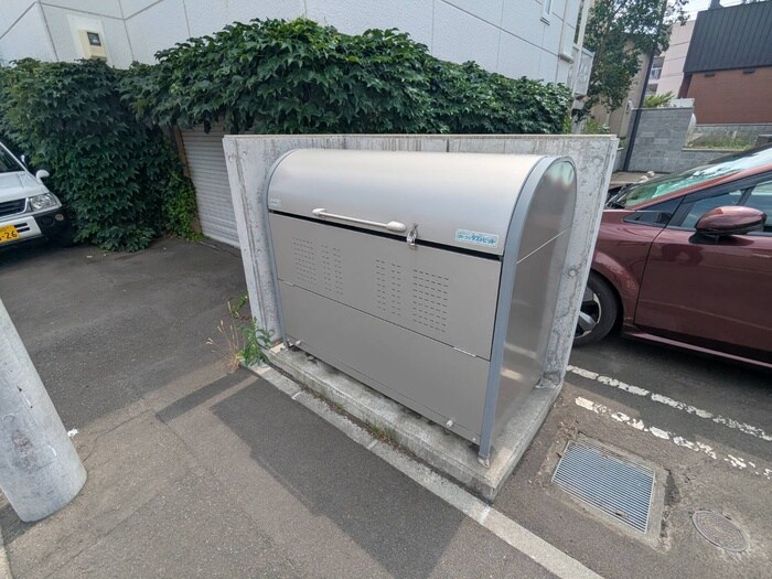 サンアイローヤル19の物件外観写真