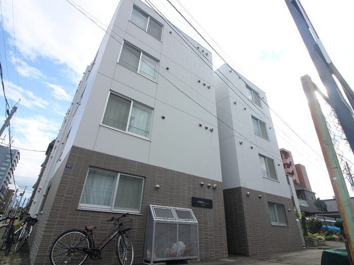 COMSA月寒中央の物件外観写真