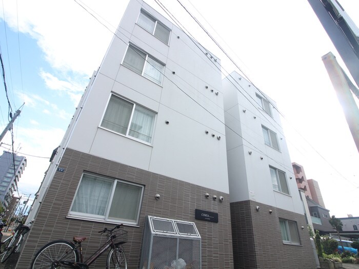 COMSA月寒中央の物件外観写真