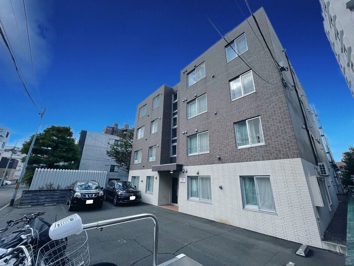 ロワ・クラッセの物件外観写真