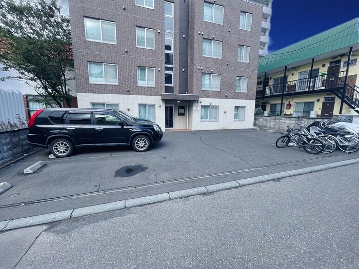 ロワ・クラッセの物件外観写真