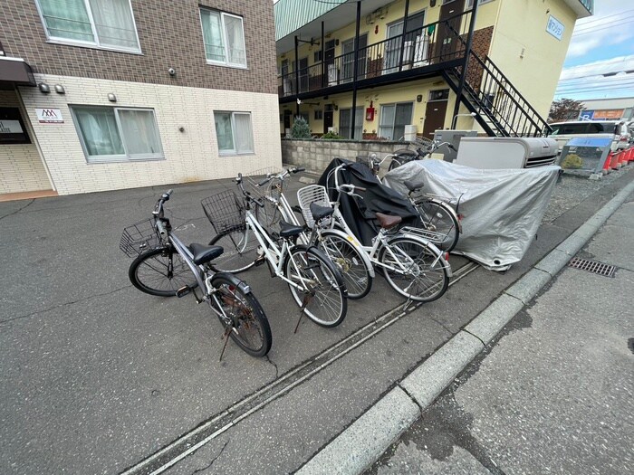 ロワ・クラッセの物件外観写真