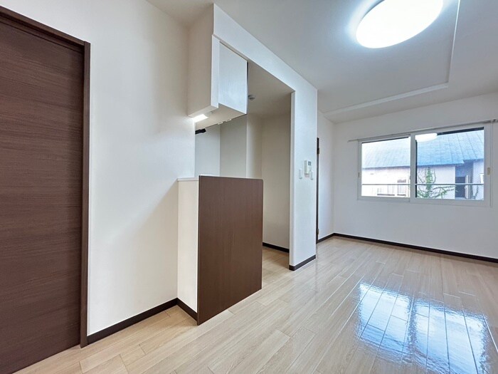 モンヴェール学園前の物件内観写真