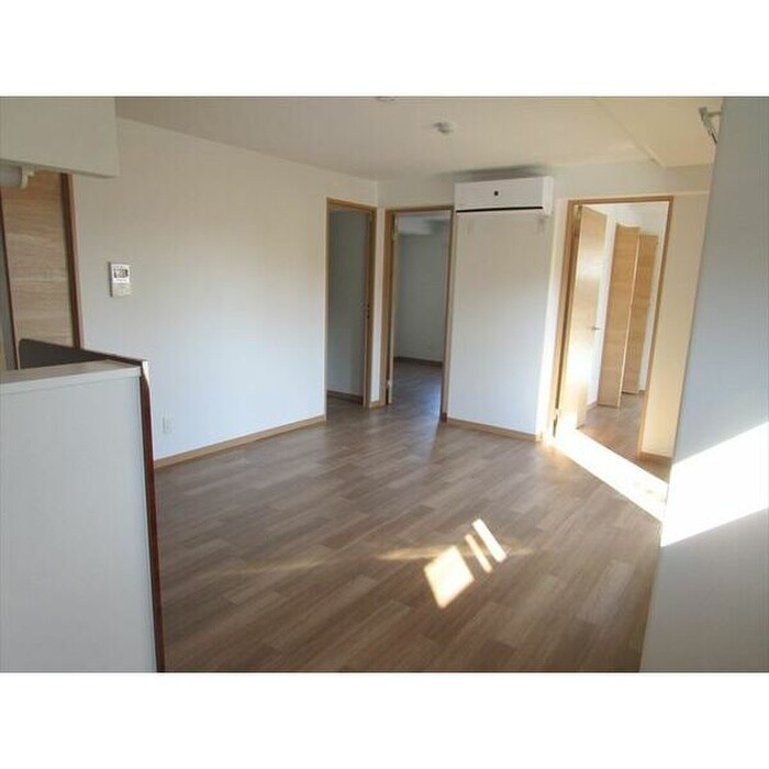 ＮＯＯＮ南山鼻の物件内観写真