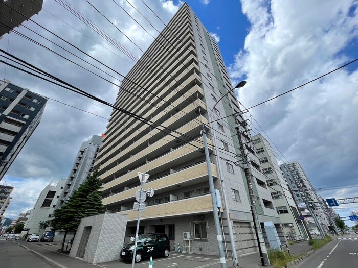レジデンスカープ札幌の物件外観写真