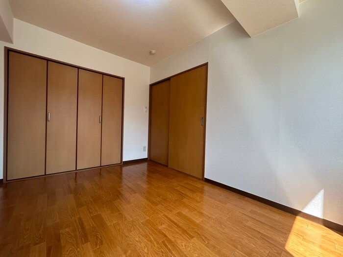 カルフ－ル麻生の物件内観写真