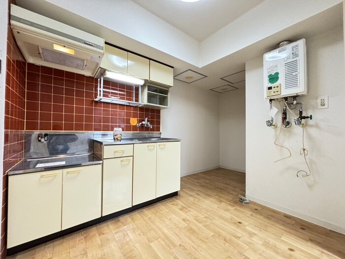 エンドレス三井南６条の物件内観写真