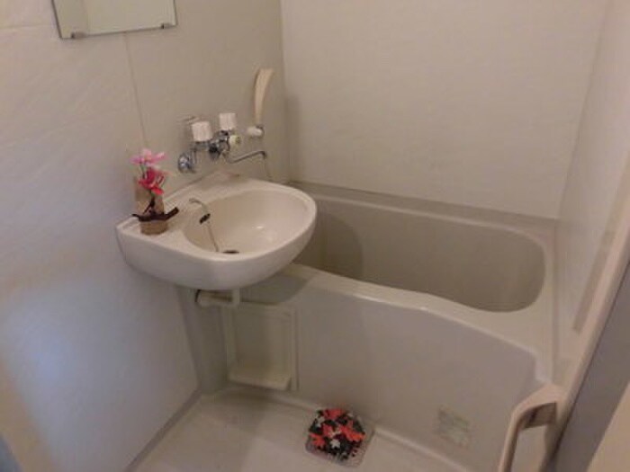 エンドレス三井南６条の物件内観写真