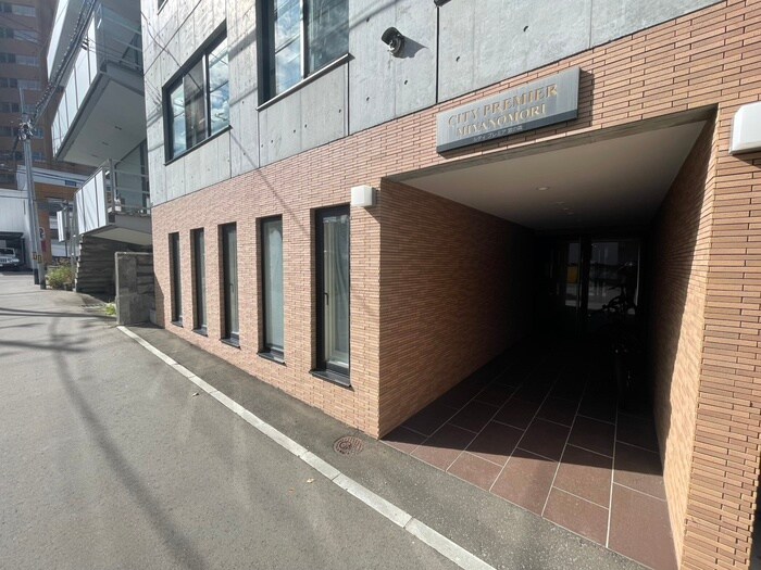 シティプレミア宮の森の物件外観写真