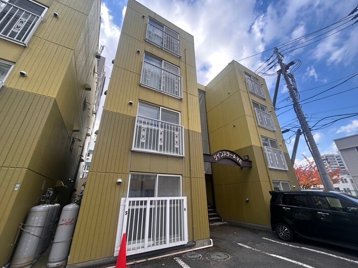 ツインスタ－アベニュ－の物件外観写真