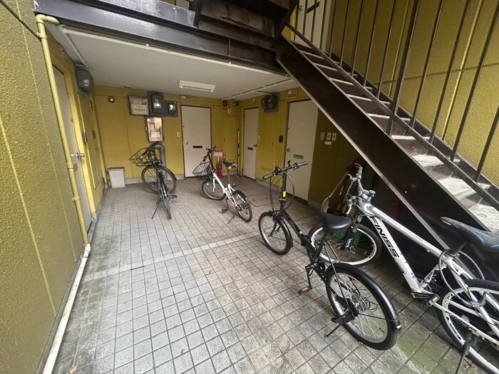 ツインスタ－アベニュ－の物件外観写真