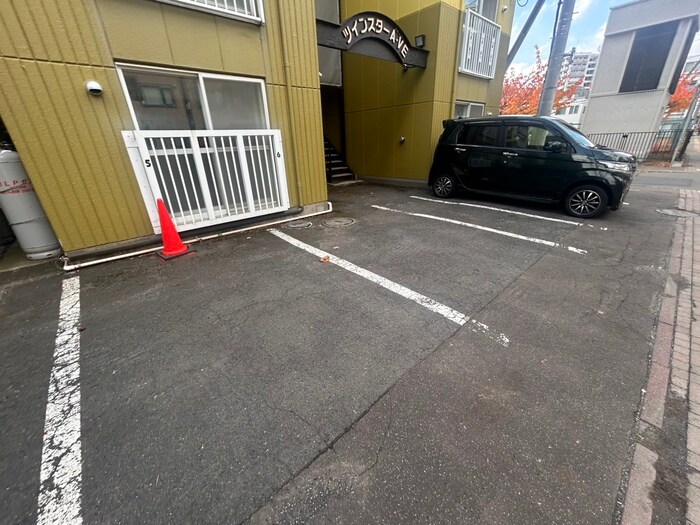 ツインスタ－アベニュ－の物件外観写真