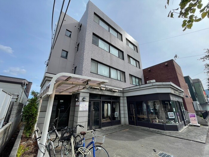 アンクレ－円山の物件外観写真