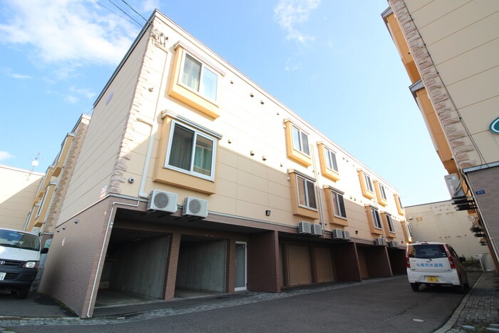 ＫＭレモンハイツの物件外観写真