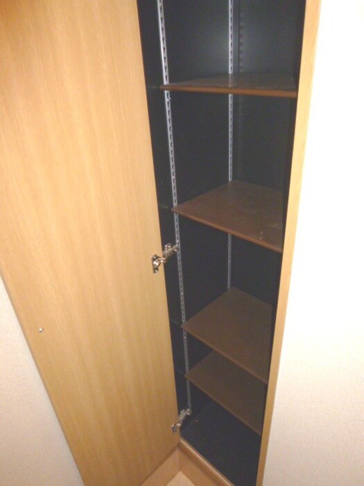 CONFIDENCE菊水元町の物件内観写真