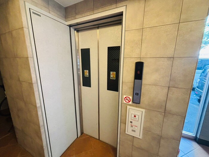 ブルーリーフ桑園の物件外観写真