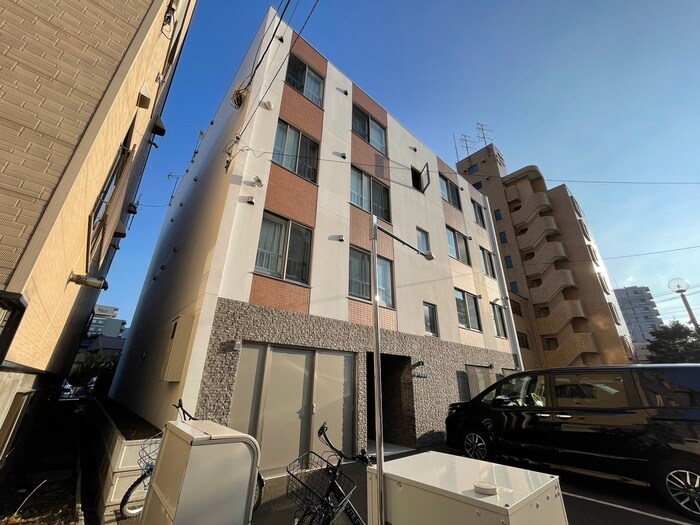 オール裏参道の物件外観写真