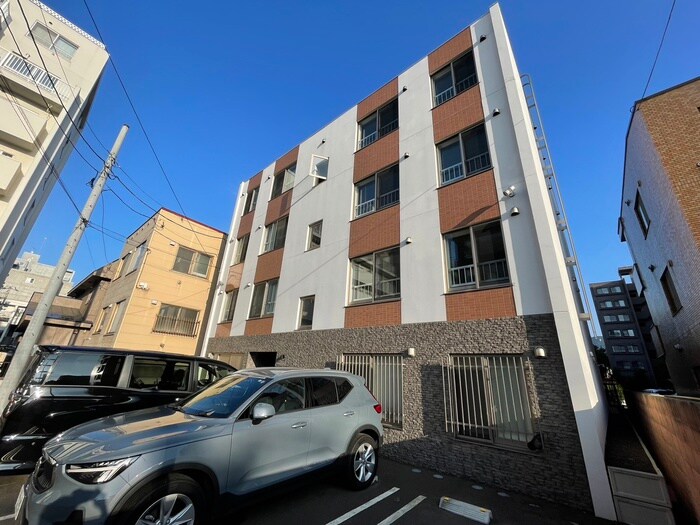 オール裏参道の物件外観写真