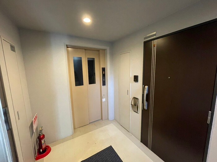 オール裏参道の物件外観写真