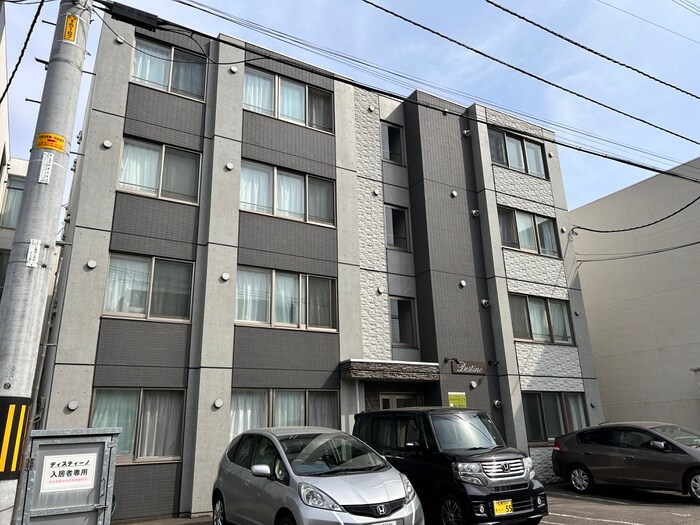 ディスティーノの物件外観写真