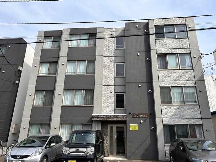 ディスティーノの物件外観写真