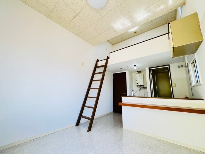 ツインコ－トＡ棟の物件内観写真