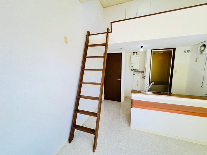 ツインコ－トＡ棟の物件内観写真