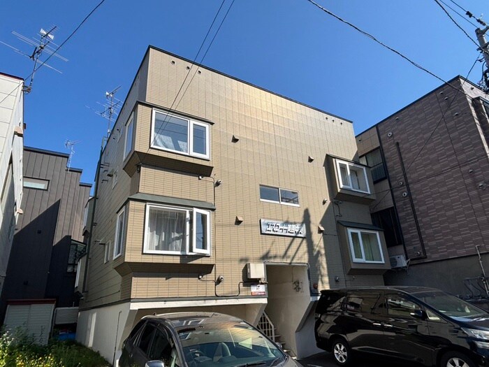 エスコ－ト美園中央の物件外観写真