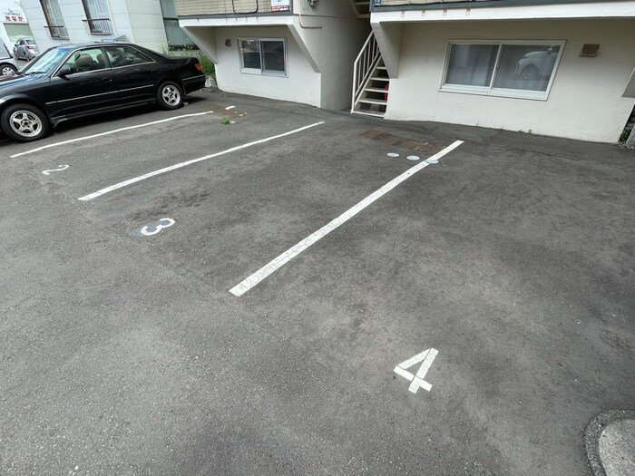 エスコ－ト美園中央の物件外観写真