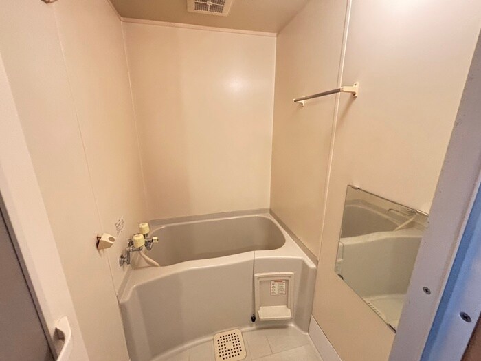 エスコ－ト美園中央の物件内観写真