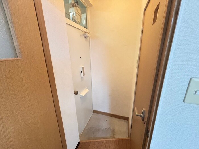 エスコ－ト美園中央の物件内観写真