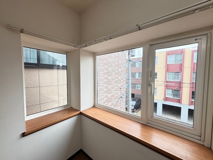 エスコ－ト美園中央の物件内観写真