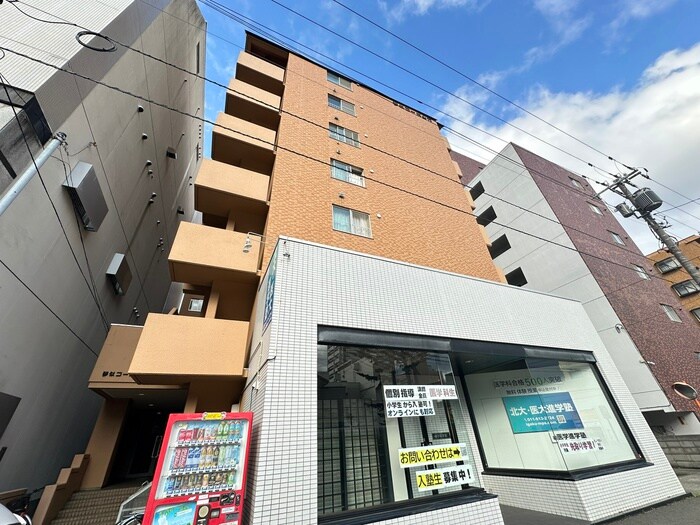 琴似コーポ山竹の物件外観写真