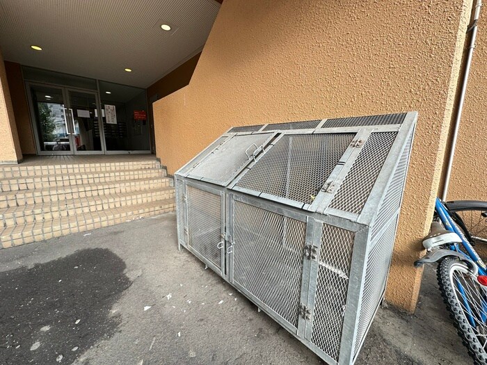 琴似コーポ山竹の物件外観写真