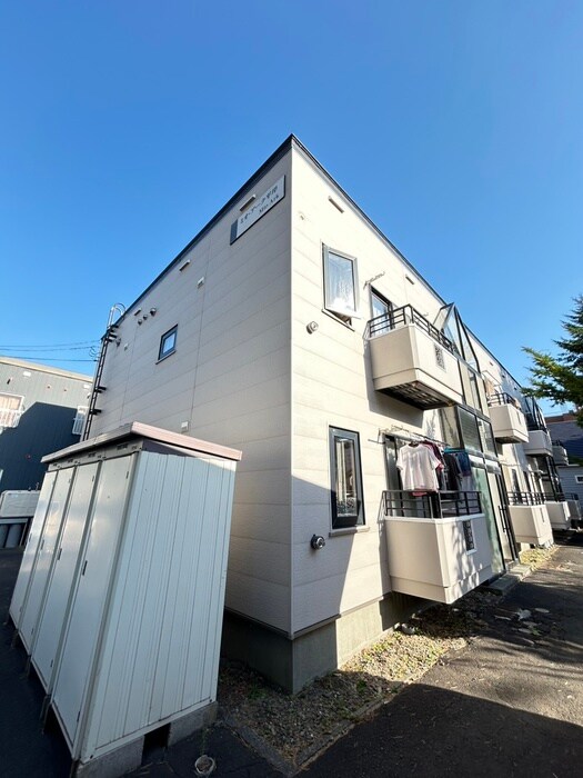 ミオ　ア－ク平岸の物件外観写真