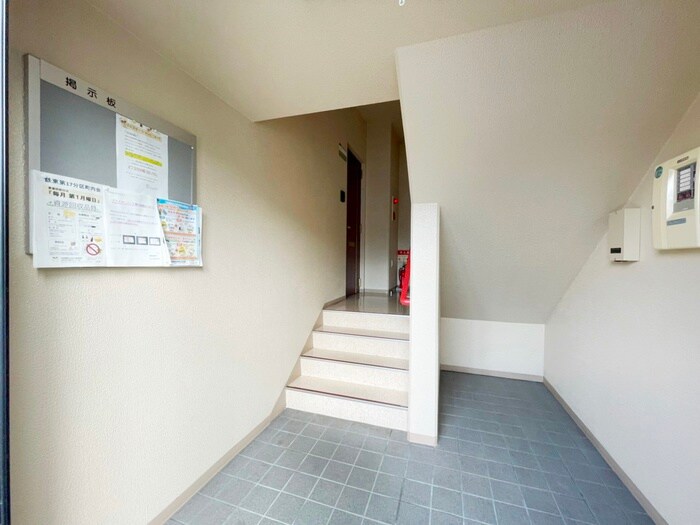 アルパインロ－ズⅡの物件外観写真