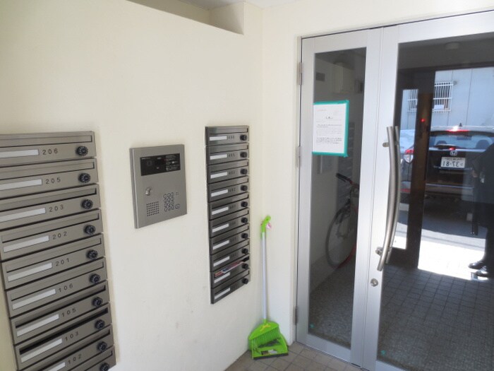 ジュネパレス札幌の物件外観写真