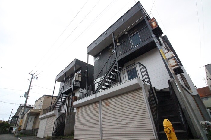 ロジェ北郷Ｂの物件外観写真