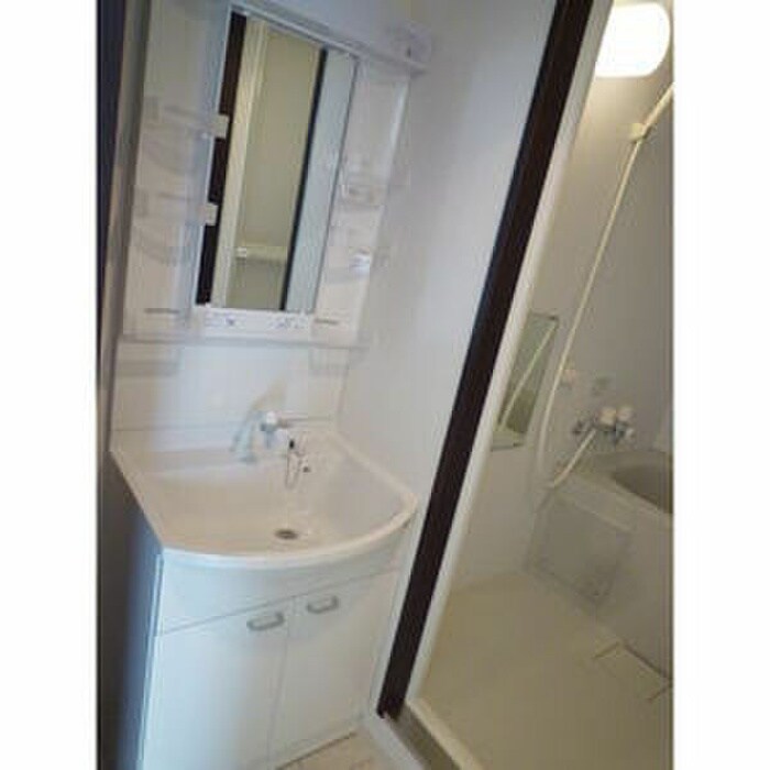 A BOND 桑園 壱番館の物件内観写真