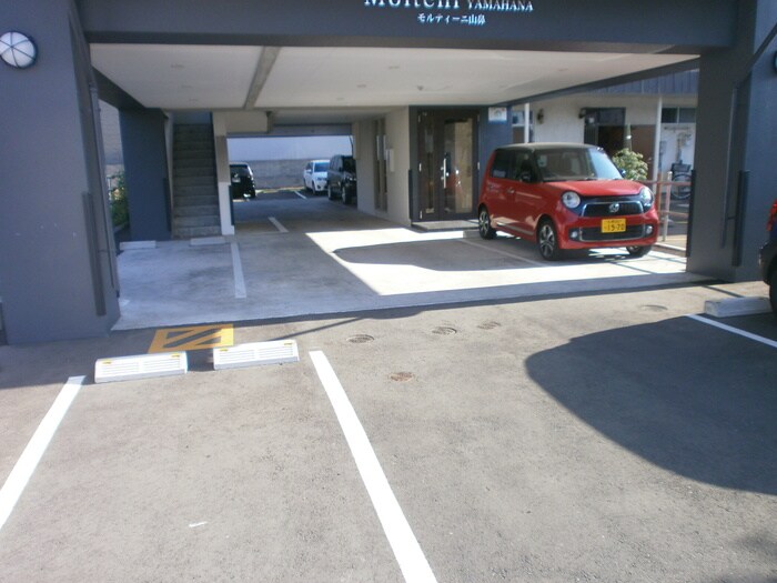 モルティ－ニ山鼻の物件外観写真