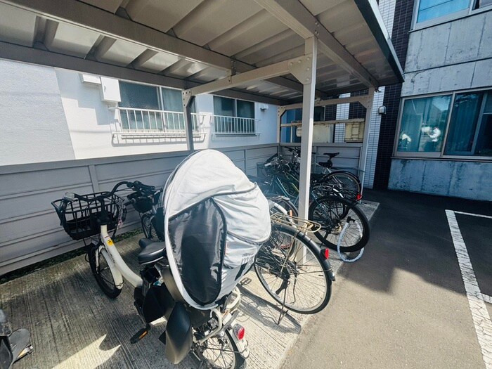 アスティル伏見の物件外観写真