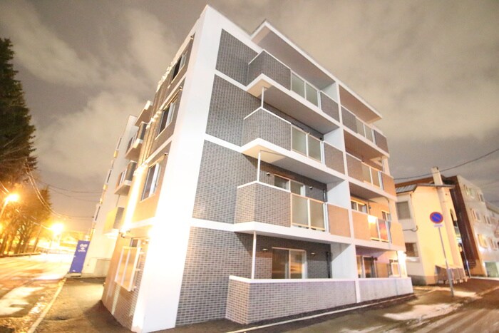 コスモス南郷丘の物件外観写真