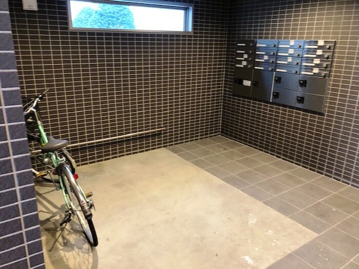 ヴレネージュ平岸WESTの物件外観写真