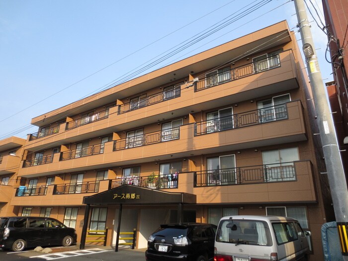 ｱ-ｽ南郷２１の物件外観写真