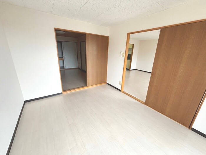 ｱ-ｽ南郷２１の物件内観写真
