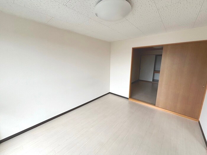 ｱ-ｽ南郷２１の物件内観写真