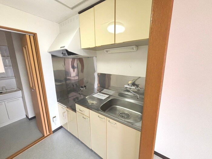 ｱ-ｽ南郷２１の物件内観写真